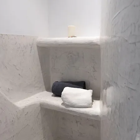 Hotel Demilmar Luxury Perissa (Santorini)