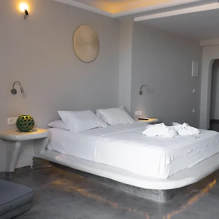 Demilmar Luxury Perissa (Santorini)