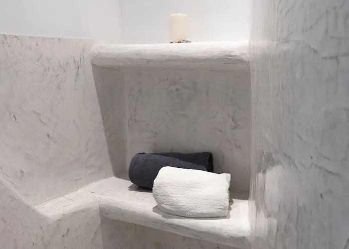 Hotel Demilmar Luxury Perissa (Santorini)