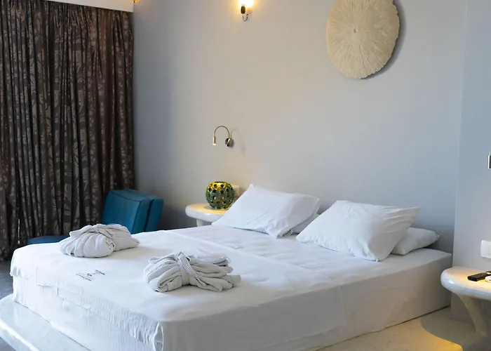 Demilmar Luxury Hotel