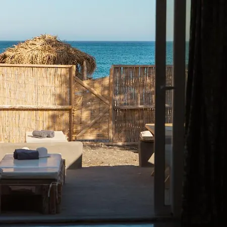 Demilmar Luxury Hotel
